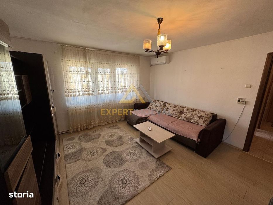 Apartament 2 camere de vanzare, Str. Petru Rares
