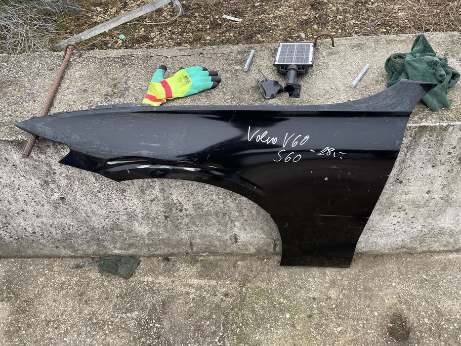 Ляв калник за Volvo V60 S60 Волво В60 С60  2018г-