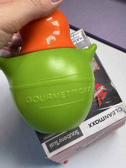 Curatator microunde cu aburi - Saubere Susi CLEANMAXX / Angry Mom