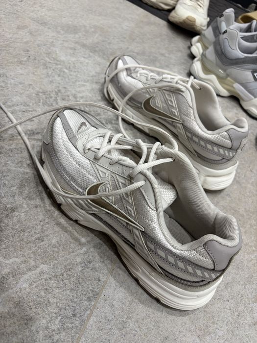 Кроссовки Nike, размер 39, стелька 25