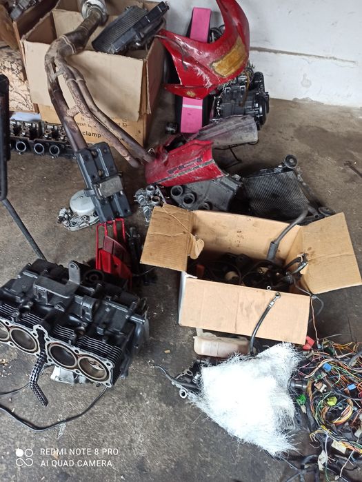 Suzuki rf на части