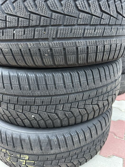 Set anvelope 225/60/18 Hankook