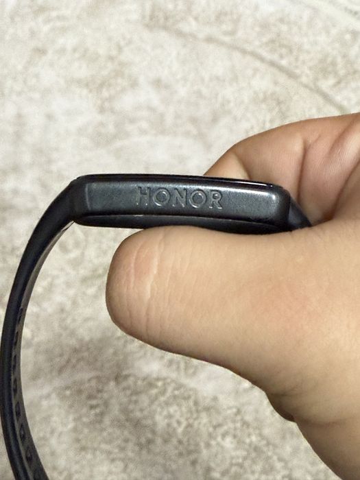 Умный браслет HONOR