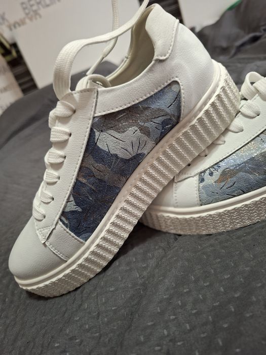 Дамски обувки Tendenz