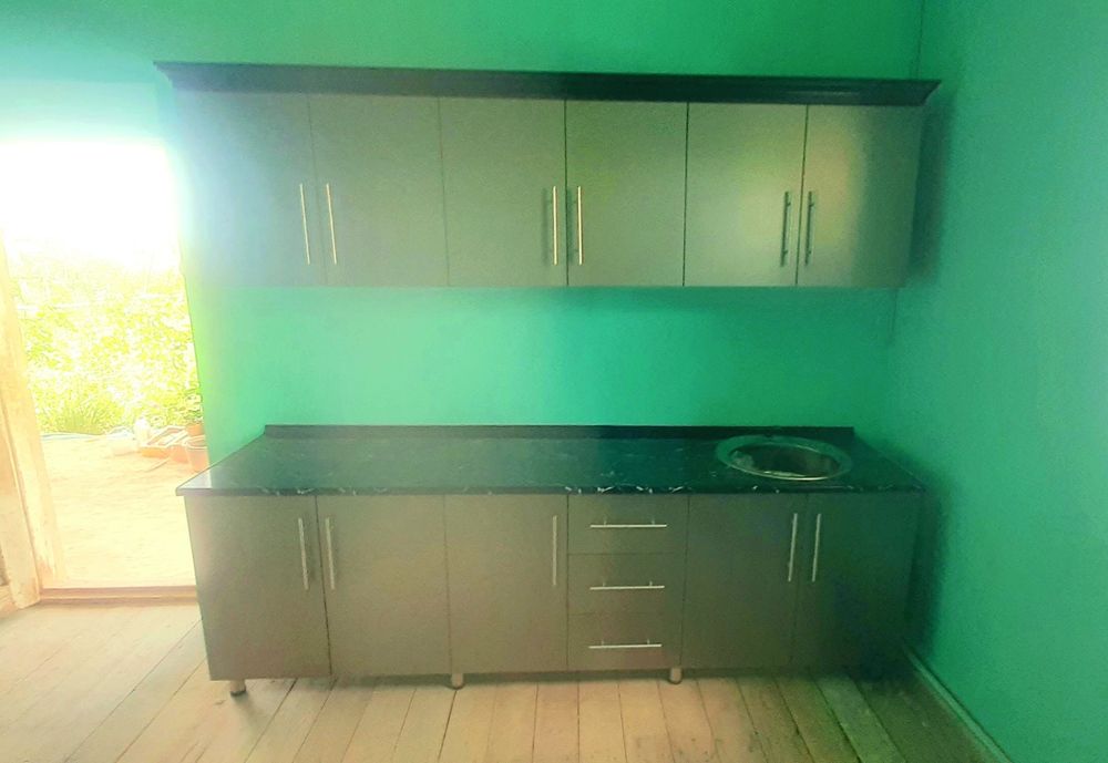 Mebel ustanovka qilamiz yiģamiz yechamiz .