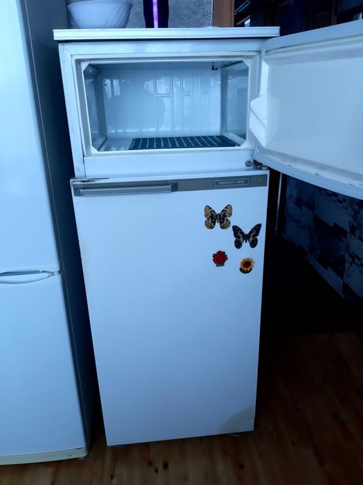 Продам холодильник 10000тг