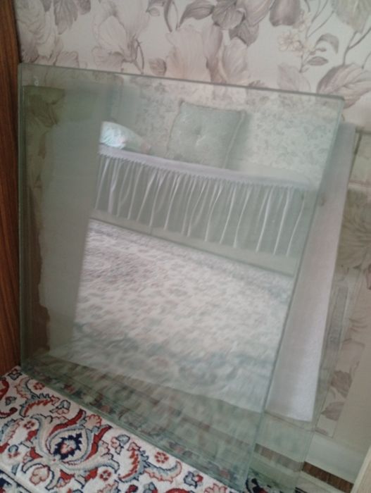 Продам стекло -полки