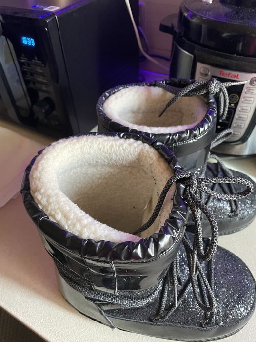 Cizme de zapada imblanite .