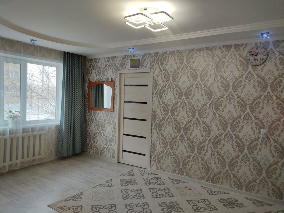 Продам двух комнатную квартиру