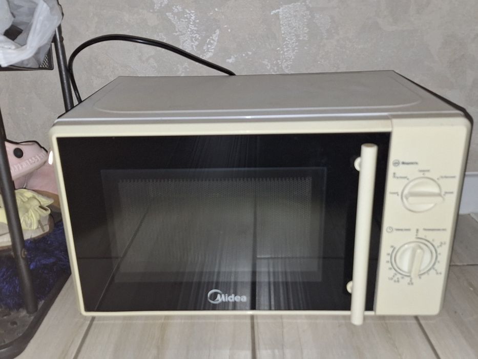 Микроволновая на запчасти