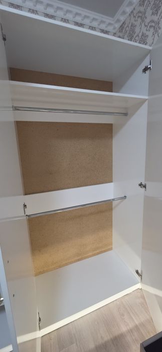 Шкаф в отличном состоянии