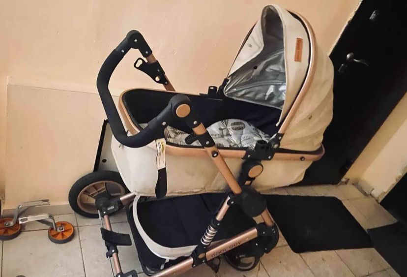 Продам коляску в хорошем состояний