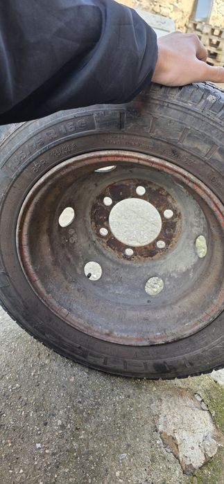 Гуми  за товарен автомобил