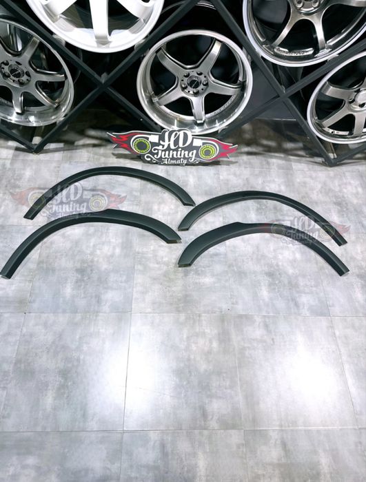 Фендера V2 удлинённые на Subaru Legacy BG/BD