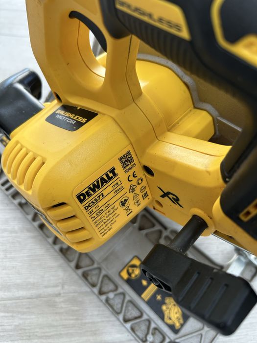 Dewalt DCS 572 circular de mana