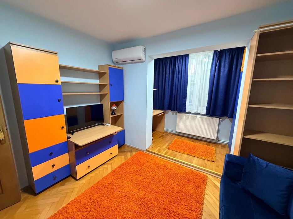 Apartament 3 camere, 2 bai de inchiriat