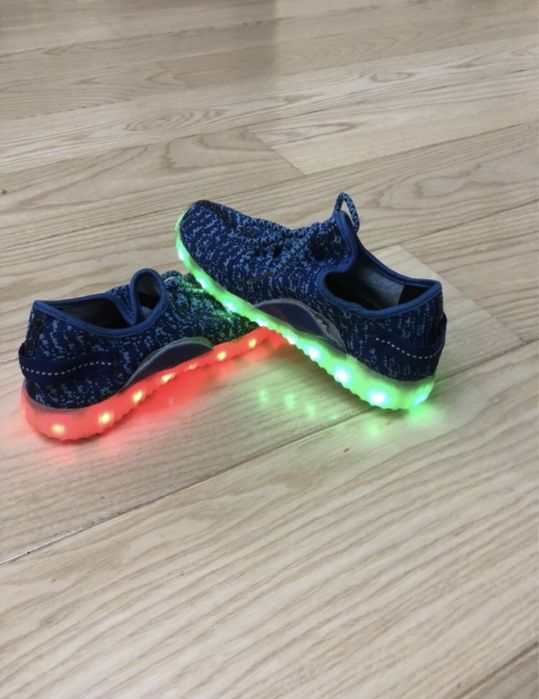 Кроссовки, макасины, обувь