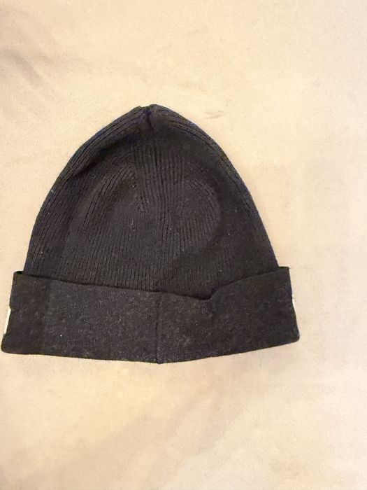 Зимна черна шапка Calvin Klein