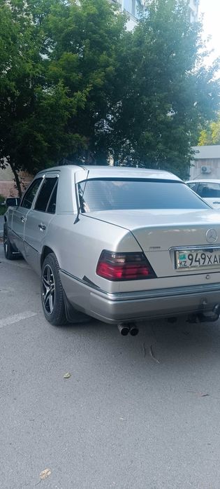 Mersedes benz w124
