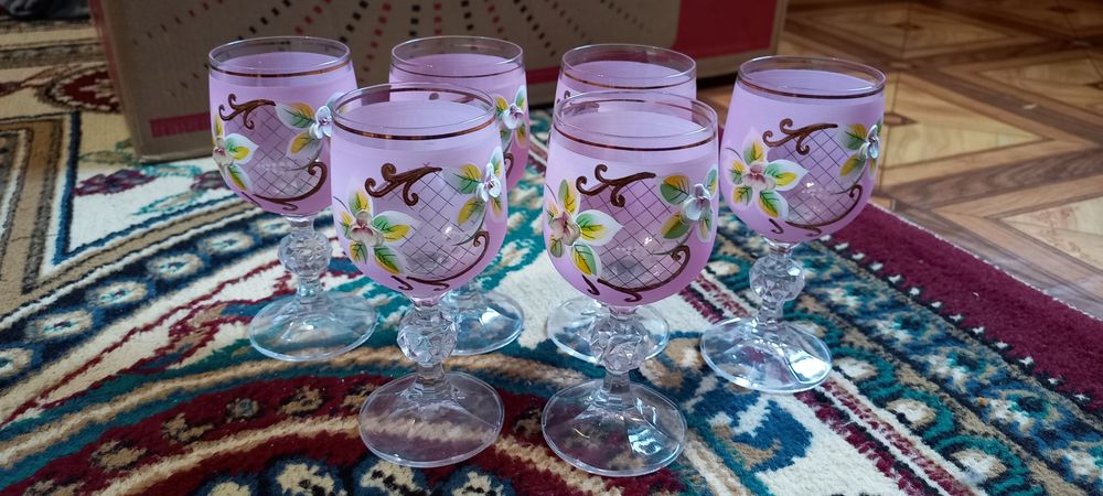 Люстра б/у  фужеры б/у базы б/у