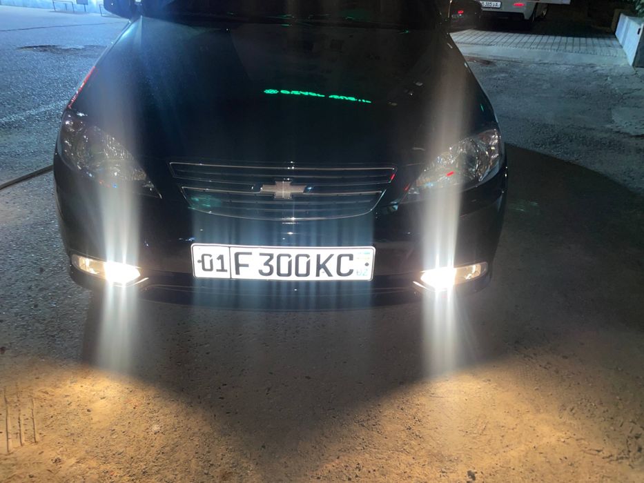 автомобиль лачетти