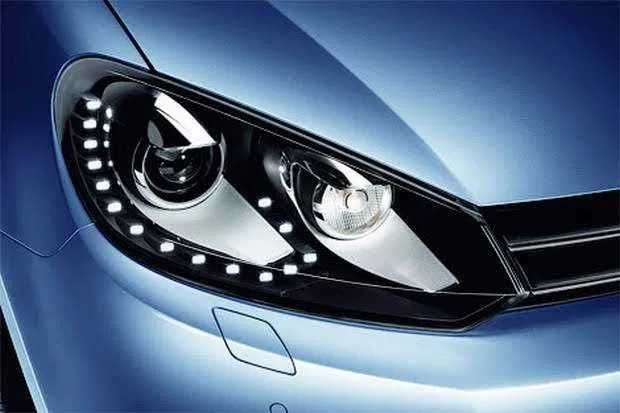 Оборудвани LED фарове и стопове за VW, Audi, BMW, Mercedes Passat Golf
