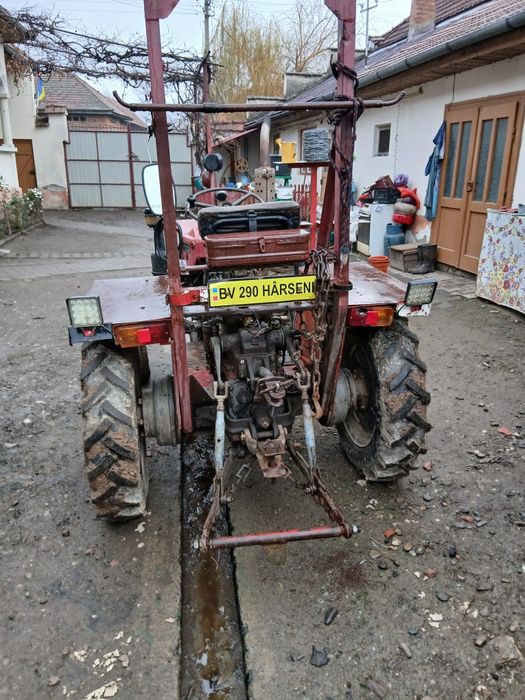 Tractor yto an 1996 cu acte