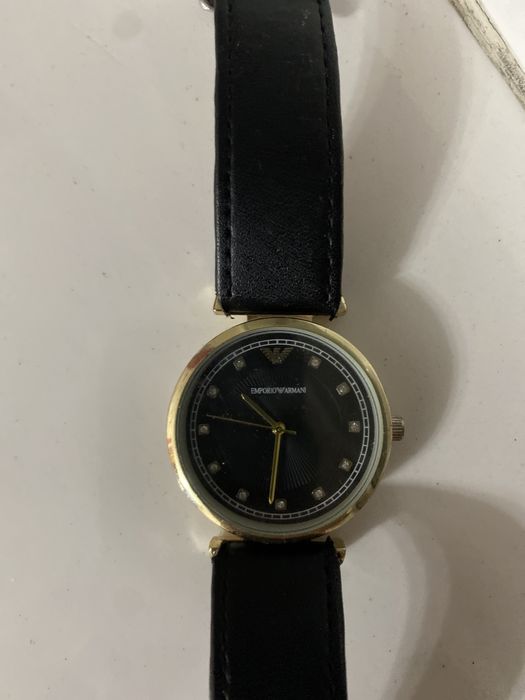 Продам часы emporio armani