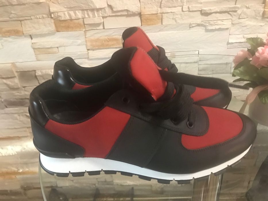 Adidasi Prada original nou mărimea 41