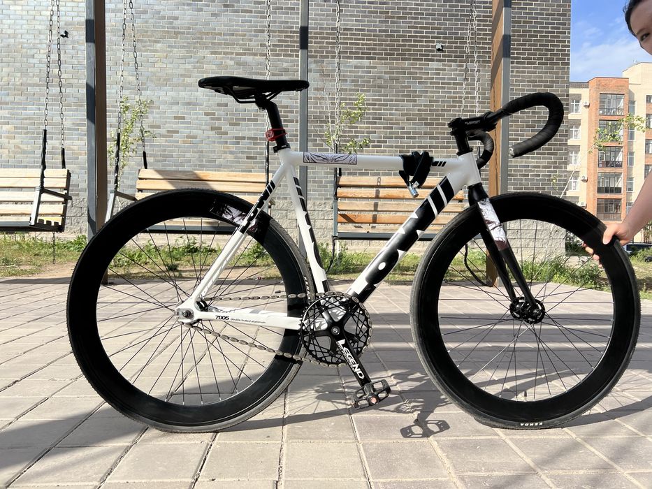 fixed gear LOW//
