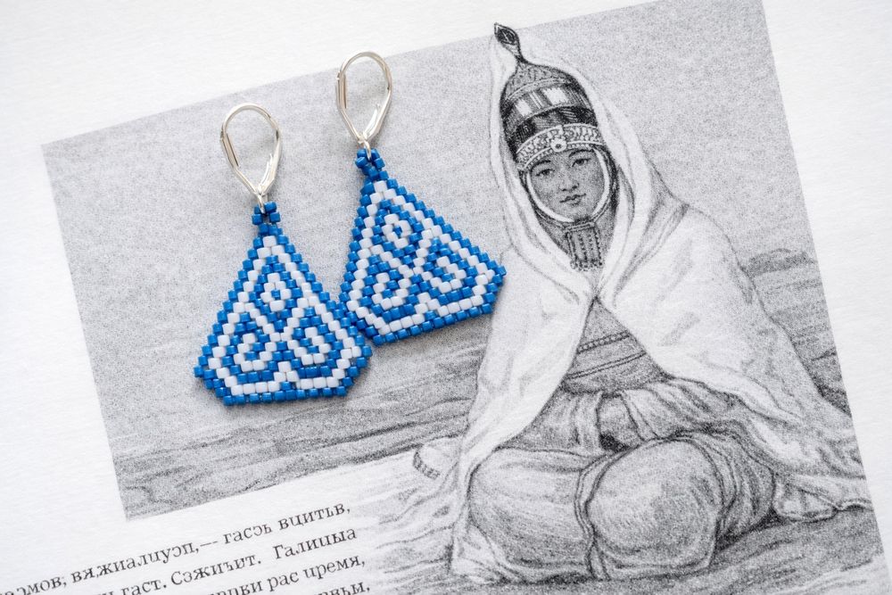 Серьги в национальном стиле