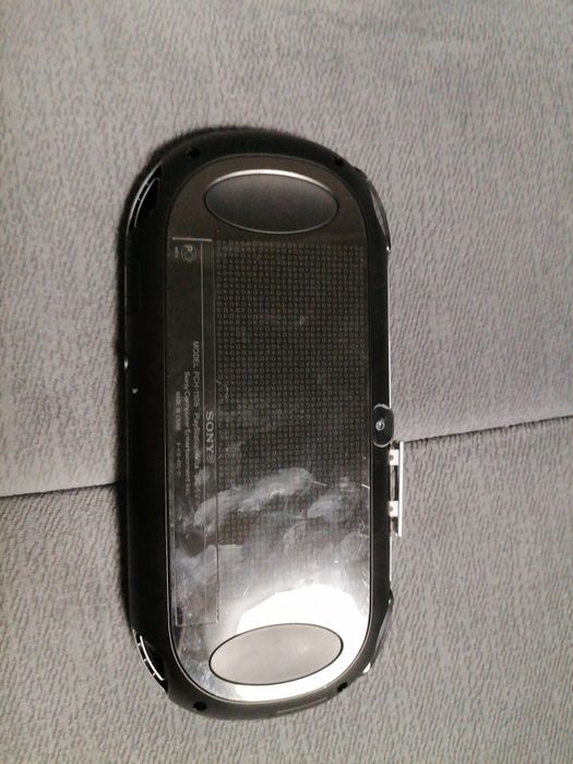 SONY PS VITA + одна игра