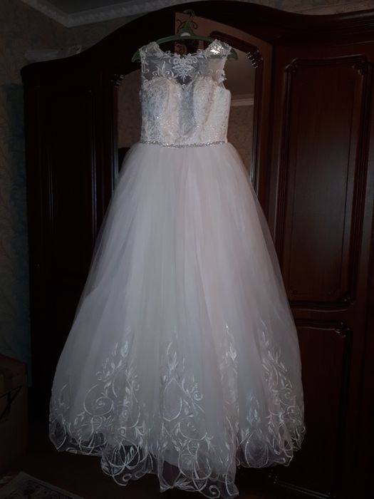 Свадебное  платье