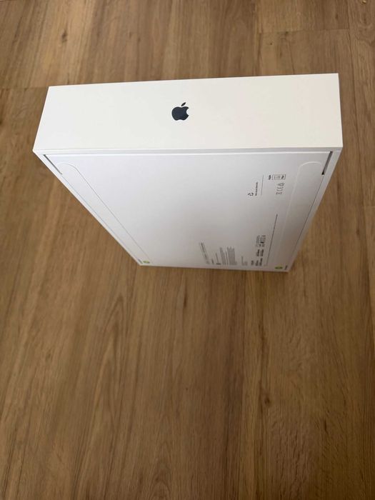 Macbook AIR 13 inch, 512 GB, 24 GB RAM,Sigilat