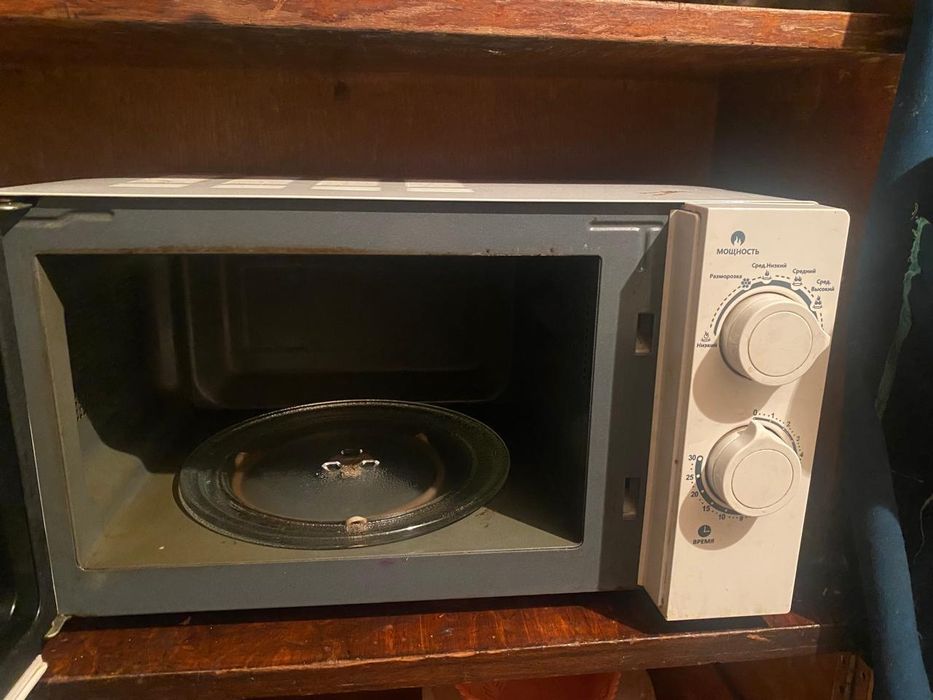 Продам микроволновую печь