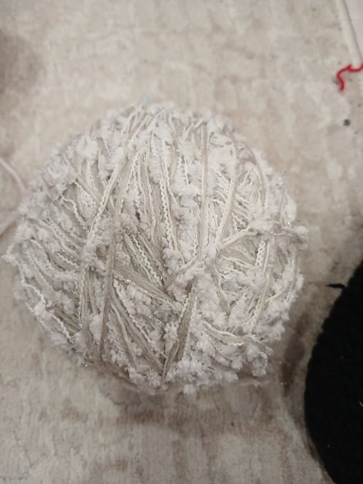 Продам пряжу. Очень много