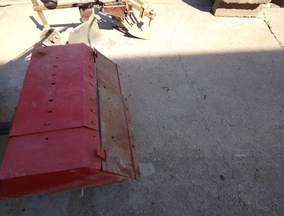 Мотокултиватор с инвентара