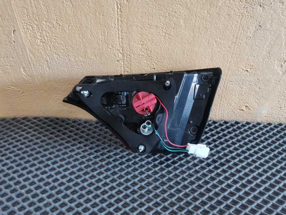 Фонарь внутренний левый Kia Rio 4 с 2020 г