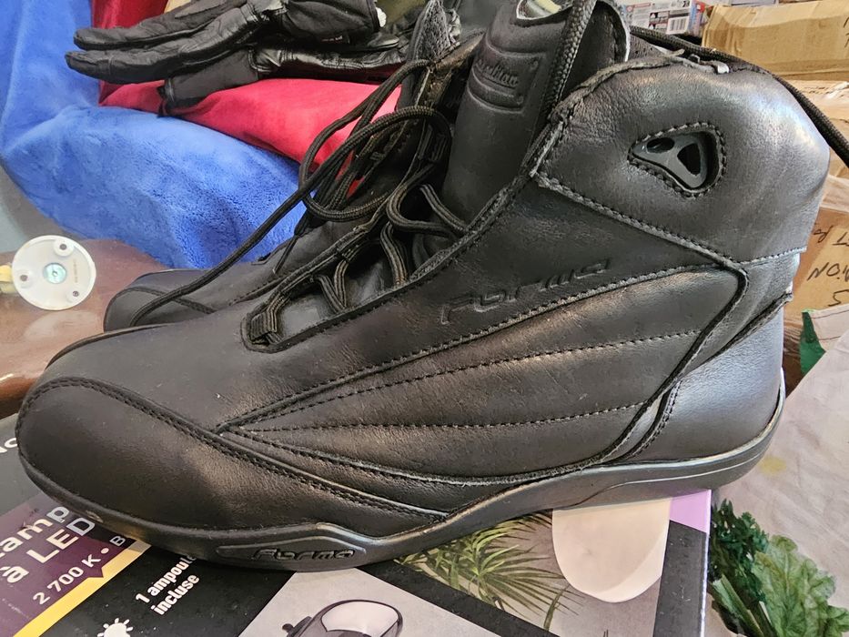Ghete moto forma/protectie spate  dainese
