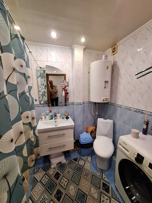 Продам трехкомнатную квартиру