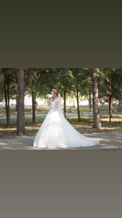 Свадебное платье