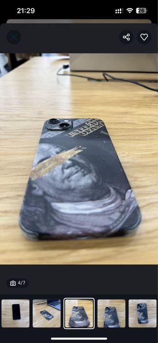 Продам Айфон 13.