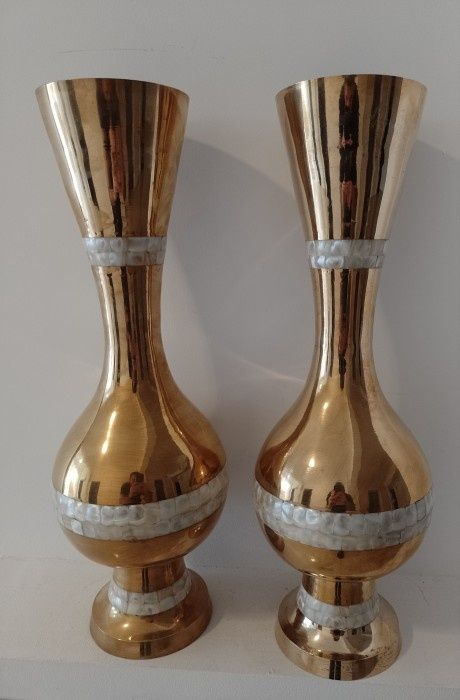Vaze de podea realizate din bronz masiv și sidef de dimensiuni mari,piese deosebite cu o lucrătură de o foarte mare finețe h ,55 cm