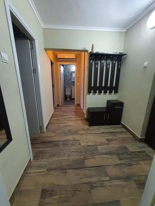 Propietar , Inchiriez apartament 2 camere Decomandat -Campus -Ciresica