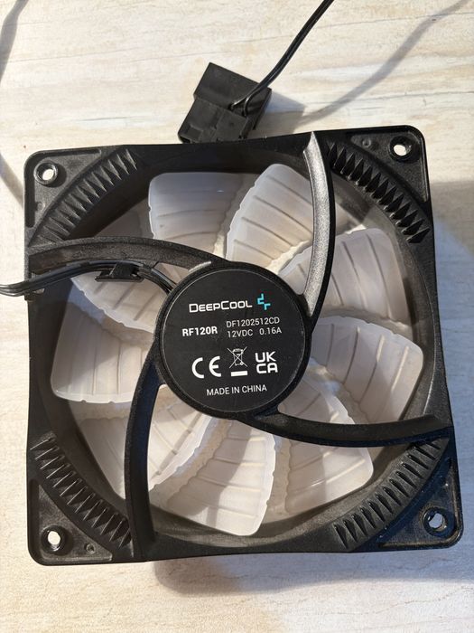 DeepCool RF120R.