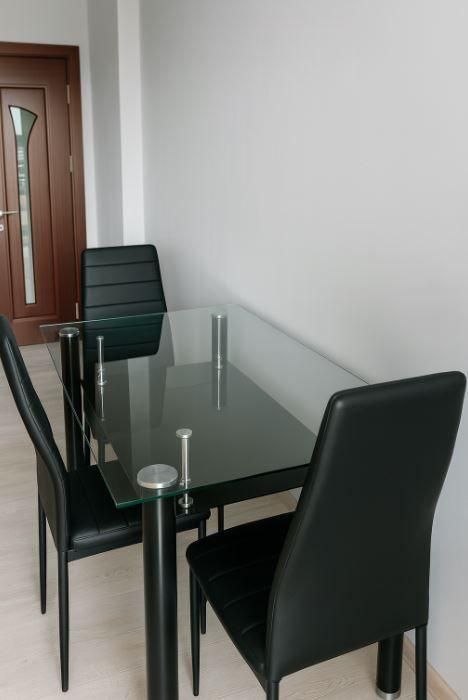 Двустаен апартамент в района на Колхозен пазар!