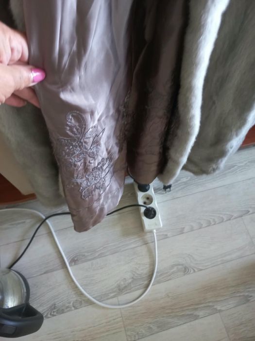 Продам норковую шубу