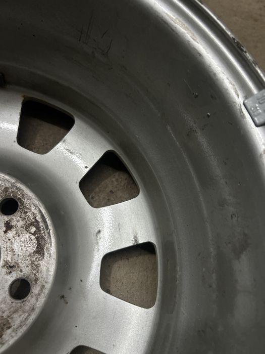 Аудиге диск сатылады!