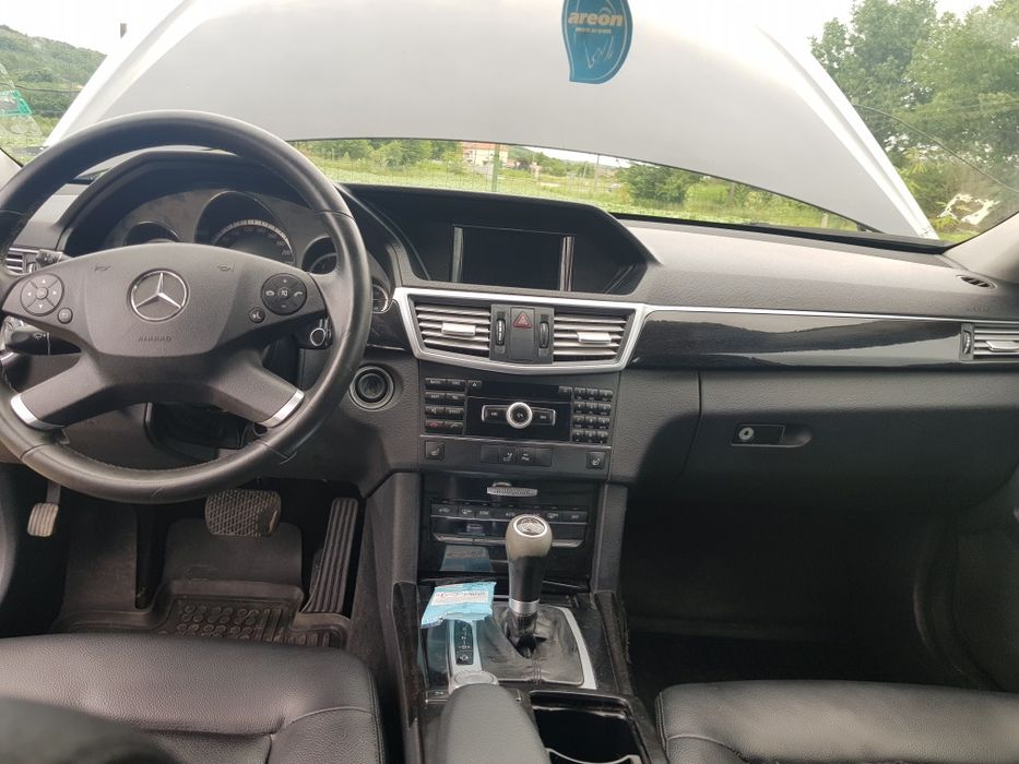 Мерцедес Е класа 2.2,ЦДИ, 136к.с на части.