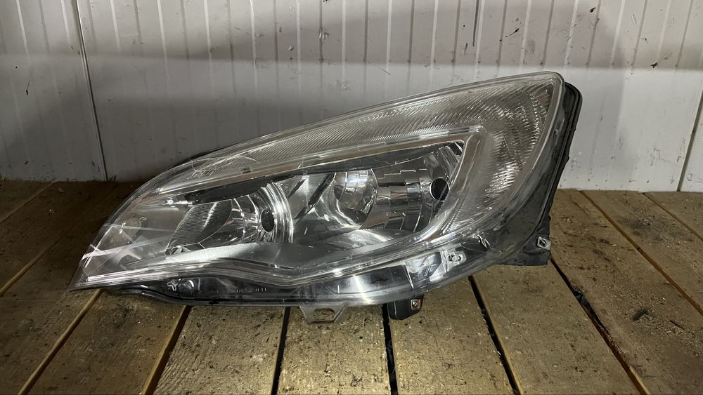 Фар Opel Astra J ляв